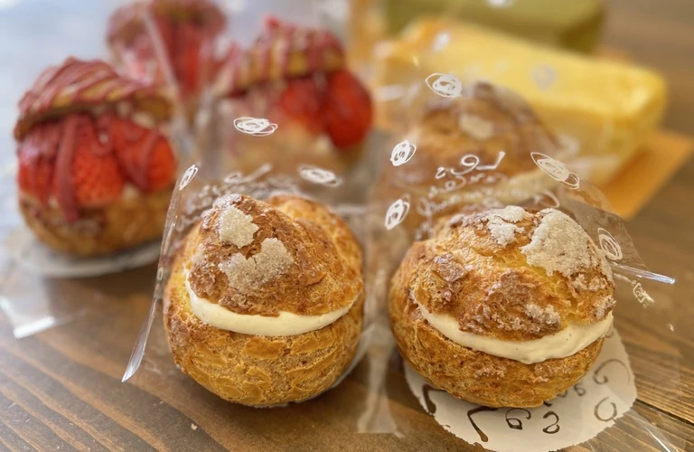 シュークリームを販売中 | 三重県鵜方のケーキ屋ならプラナ・ルナ フジオカ
